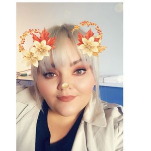 Meet your Posher, Angela